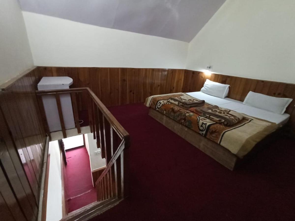 Hotel Him View Manāli エクステリア 写真